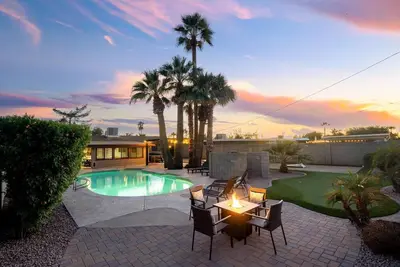 Image de Stunning home in the heart of Old Town with pool, spa, pool table, bocce ball