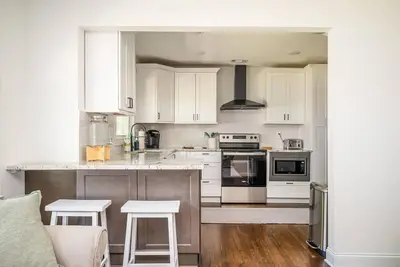 Image de Newly Renovated - 10-15 mins to Downtown Atl!