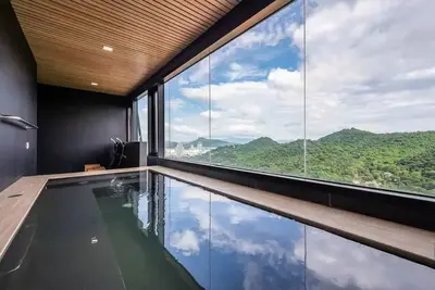 Image de Cozy Condo With Stunning Seaview