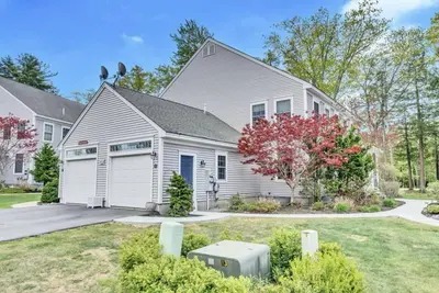 Image de Golf Course. 1 Mile Old Orchard Beach. Spacious 2 Bed 2. 5 Bath