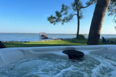 Image de Life Is Good Lodge lakefront, private beach between Brainerd & Nisswa, game room