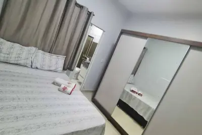 Image de Single room with double bed, and garage in the best area of Goiânia.