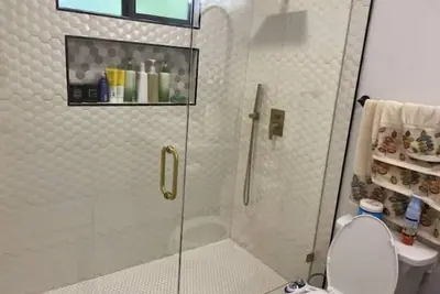 Image de Beautiful 1-bedroom guesthouse 21 min from Pechanga Casino or the 25 to Oc beach