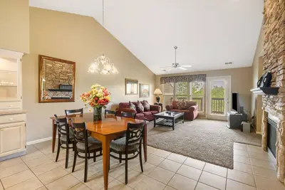 Image de Condo with Connecting Queen Suite near Silver Dollar City