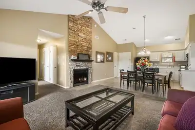 Image de Connecting Fully-Equipped Condo & Suite with Kitchenette