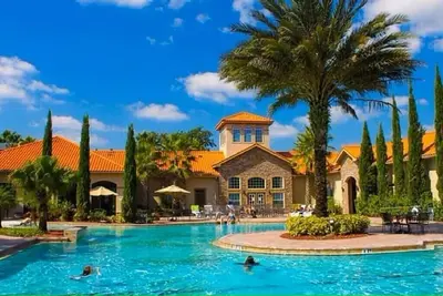 Image de Spacious Well Appointed 2 Bedroom 2 Bathroom Condo Close To All The Major Parks