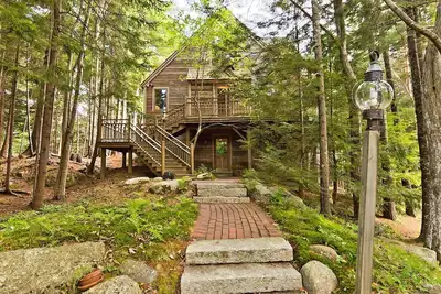Image de Northeast Harbor home wth beautiful interior and walking distance to town/harbor