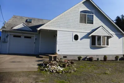 Image de Blue Heron Getaway. Come enjoy the spring and summer in our great cozy house. \n