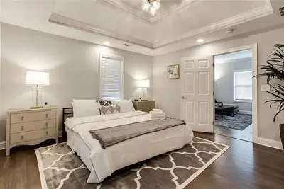 Image de Cozy, Lux Roaring 20s Home in Historic Neighborhood