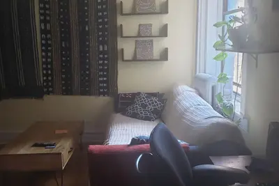 Image de Cozy One-Bedroom down the block from Prospect Park!