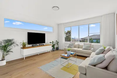 Image de Coastal family haven with private pool and walking distance to beach.