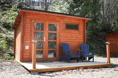 Image de Glamping Bunkie Cabin Near the Cowichan River
