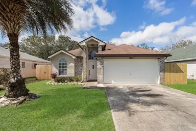 Image de Sea Breeze Retreat. . . Family Pool Home