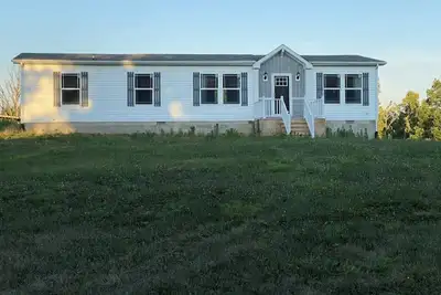 Image de Farmhouse in Amesville Ohio 20 minutes from Athens.