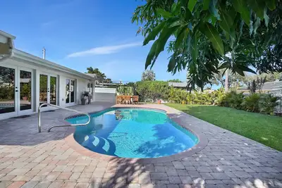 Image de Discover Your Perfect Paradise: Immerse in the Coastal Charm of Pompano Beach