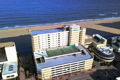 Image de Beach Quarters - 1br/1ba - Oceanfront Balcony!