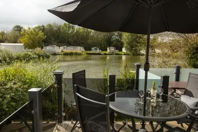 Image de Roulotte-de Luxe-Salle de bain privée séparée-Vue sur Lac