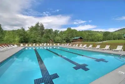 Image de New! Luxury Cabin w/Breathtaking Views.