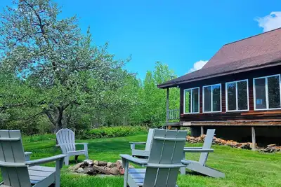 Image de 12 Acre Orchard Cabin Getaway