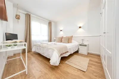 Image de Volcanic Haven - proche de la plage, parfait pour les couples