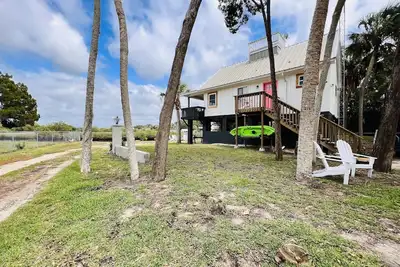 Image de The Pink Palm - Waterfront - Boat & Rv’s Welcome!