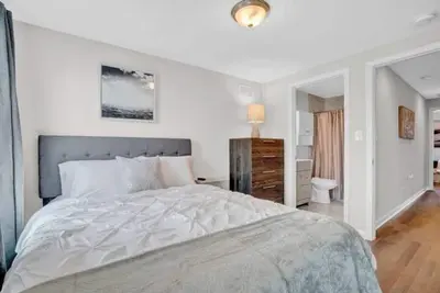 Image de Close to Johns Hopkins 2 Beds 2. 5 Baths