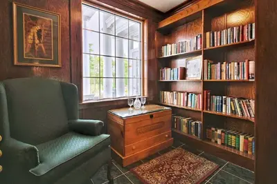 Image de Accessible King Suite with Kitchen | On-Site Eats!