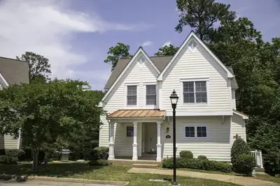 Image de Comfortable 3 bedrooms near Water Country, Busch Gardens, Historic Williamsburg!