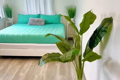 Image de Beachy Hawaiian Cottage on the Famous North Shore. 2 bed, 1 bath. Sleeps 4