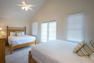 Image de Beach Getaway! Relaxing Room, Balcony w\/ Fantastic Views, Living Room, Pool