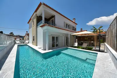 Image de Hide&sea Aroeira Villa w/ Heated Pool at the Beach