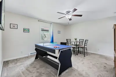 Image de Fun, Spacious & Handicap Accessible – Ideal for Families & Crews