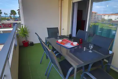 Image de Charmant 2 pièces avec clim, parking et piscine, à 300m de la plage - Sète