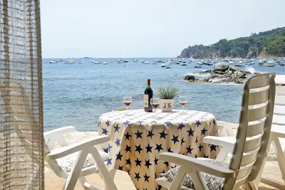 Image de Casa de pescadores frente al mar