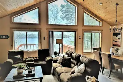Image de Long Lake Retreat | 4 Bed, 2 Bath