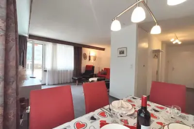 Image de Attika Wohnung Allod Park Haus C 801 by Interhome