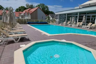 Image de Maison Avec Piscine Dans Résidence 3 Étoiles