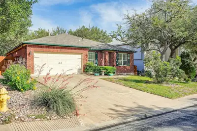 Image de North San Antonio Vacation Rental w/ Yard & Deck!
