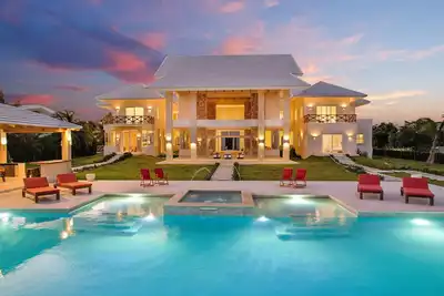 Image de Luxury Mansion with 6 bedrooms