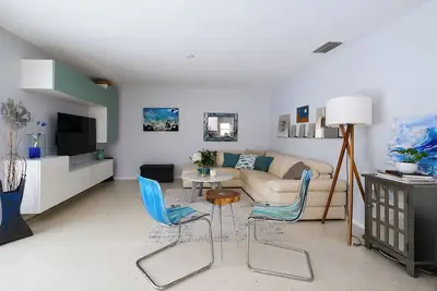 Image de Villa Zen Cozy 2br Boho-Inspired Villa in Siesta Key, Private Patio, Pool Access