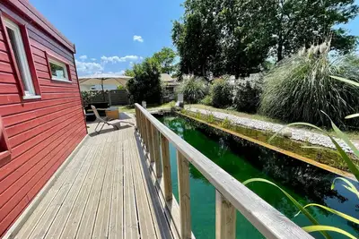 Image de Charmante maison Familiale- Piscine Naturelle