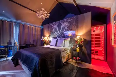 Image de Ze Chambers, champagne 🍾, sauna, balnéo, jardin