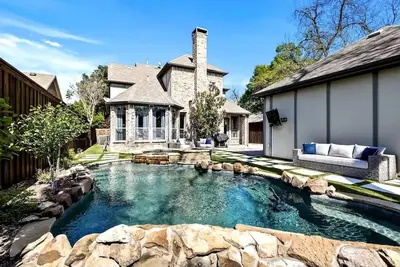 Image de Immerse Yourself in Luxury