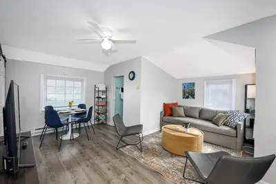 Image de Recharge & Reconnect: Your cozy Vermilion nest