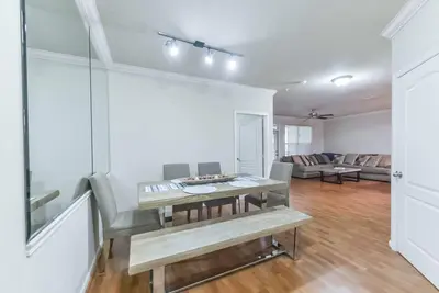 Image de Affordable Tmc Condo\n\nSpacious two bed, two bath condo in the heart of the Tmc