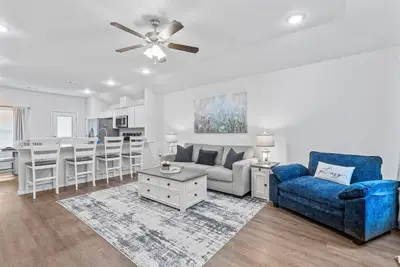 Image de Charming South Fayetteville Home+2. 6 miles from UofA