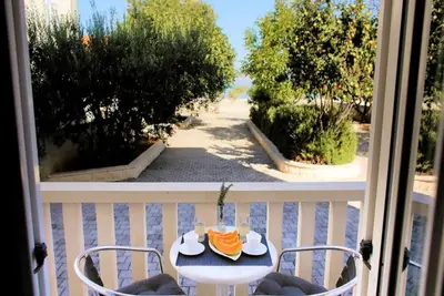 Image de Beach Apartments Lena Brac - One Bedroom Apartment with Balcony and Sea View A1
