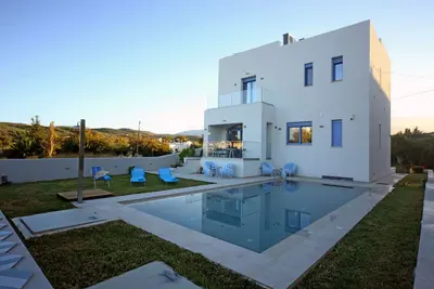 Image de Villa with view & private pool near the sea