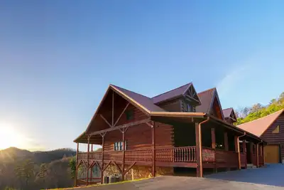 Image de Winter Special! Huge Mountain Estate, Blue Ridge View, Sleeps 18, Great Amenities