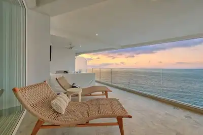 Image de Incredible Oceanfront 4br Condo at Indah